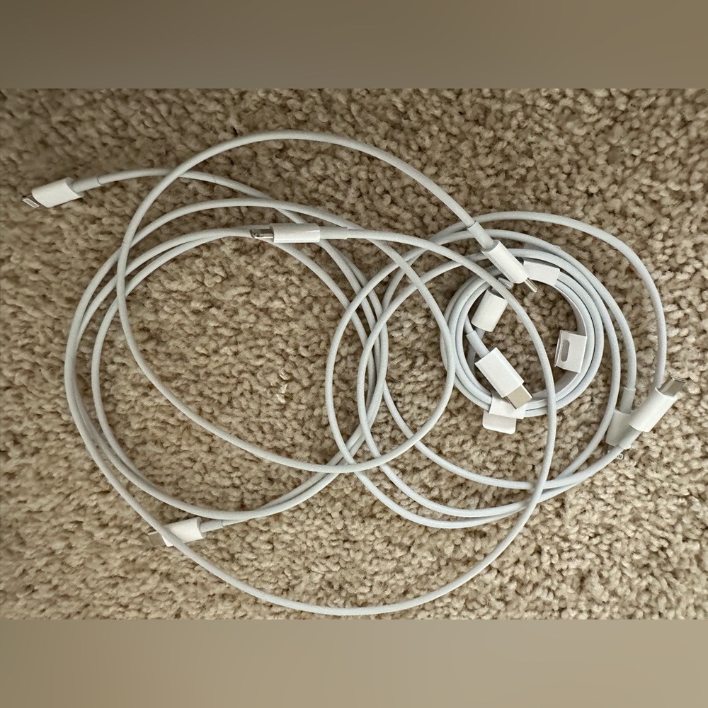 ONE genuine Apple USB C to lighting cable